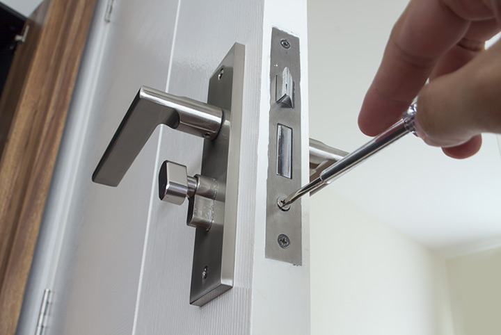 Our local locksmiths are able to repair and install door locks for properties in Nunhead and the local area.